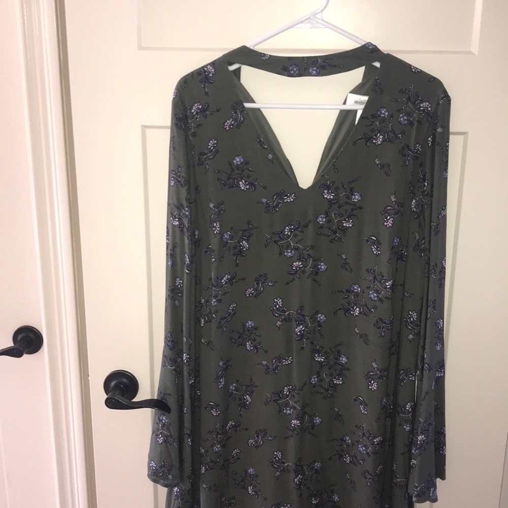 Motherhood Maternity Green floral dress